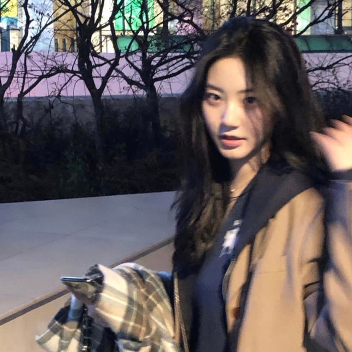 女机械人